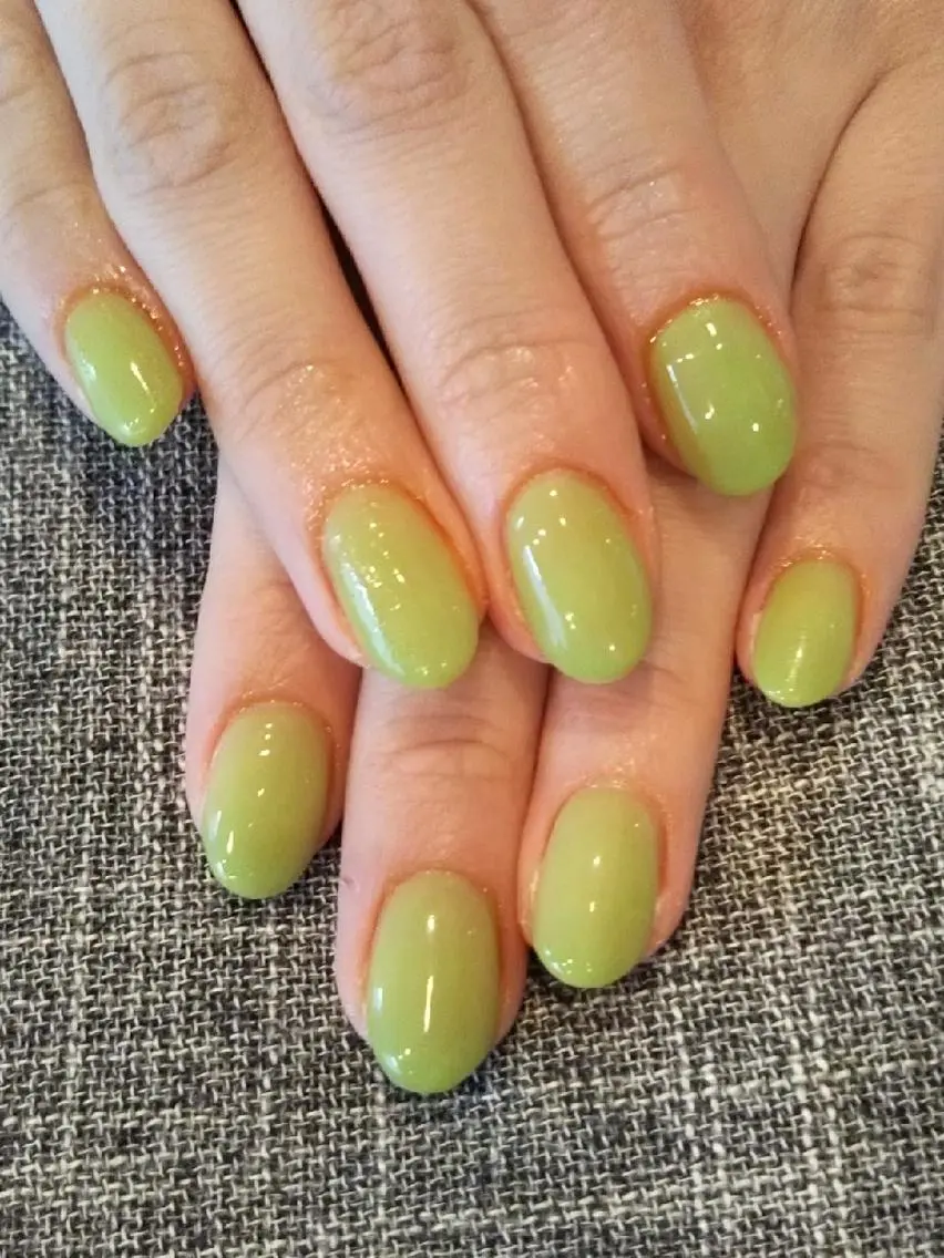 ネイル グリーン 春ネイル ハンドネイル private salon mieのネイルデザイン