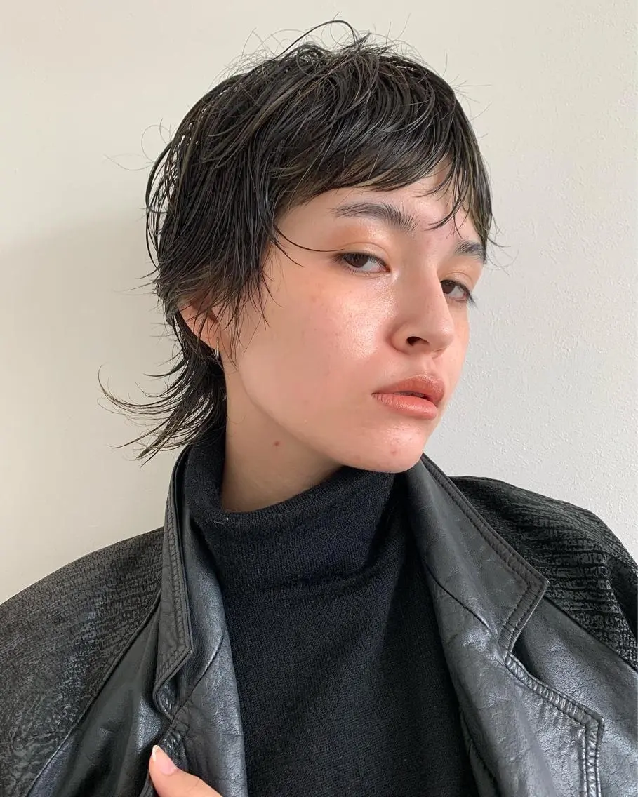 ショート カラー oma 袮次金 鈴香のヘアスタイル