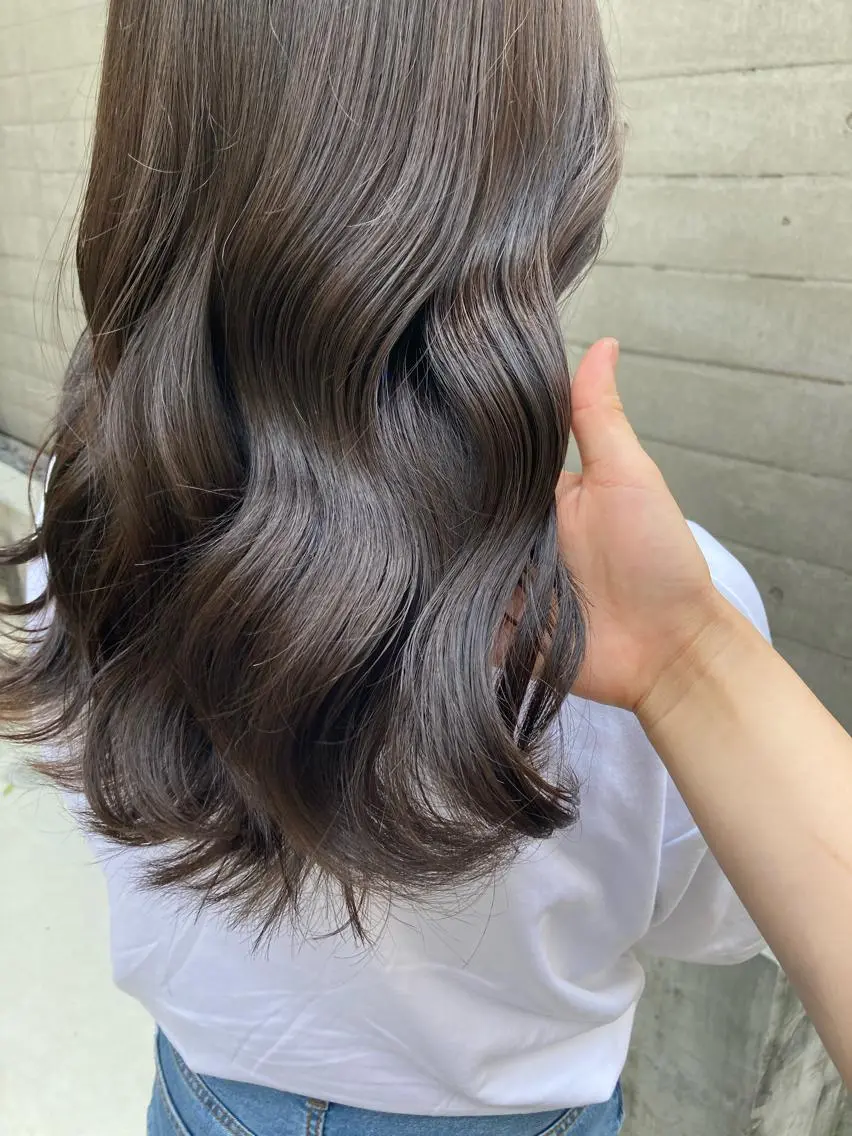セミロング カット ヘアカラー トリートメント ✨色持ちの良い艶 カラー✨蟹江真世のヘアスタイル