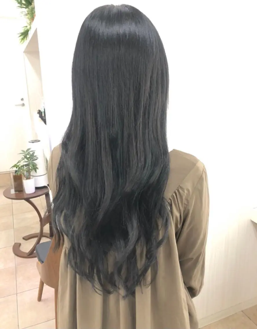 ミディアム 🐥こ ま🐥のヘアスタイル