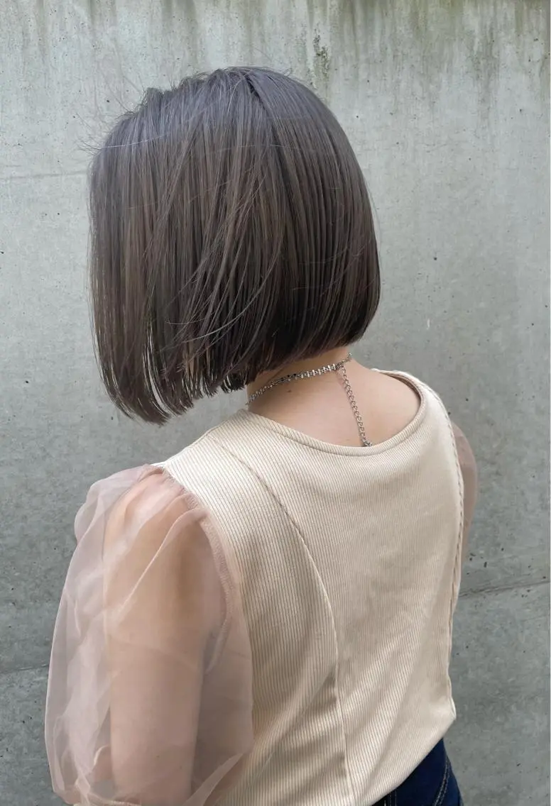 ショート カラー ベージュカラー レイヤーと顔まわり 大好き❣️関口拓馬のヘアスタイル