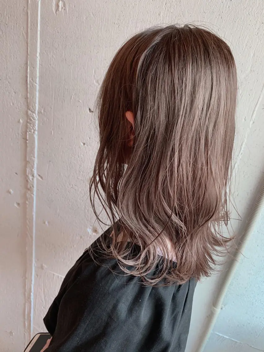 ミディアム カラー ブリーチ ケアブリーチ グレージュ カット ヘアカラー トリートメント シノザキ/薬院/ボブ /メンズパーマのヘアスタイル