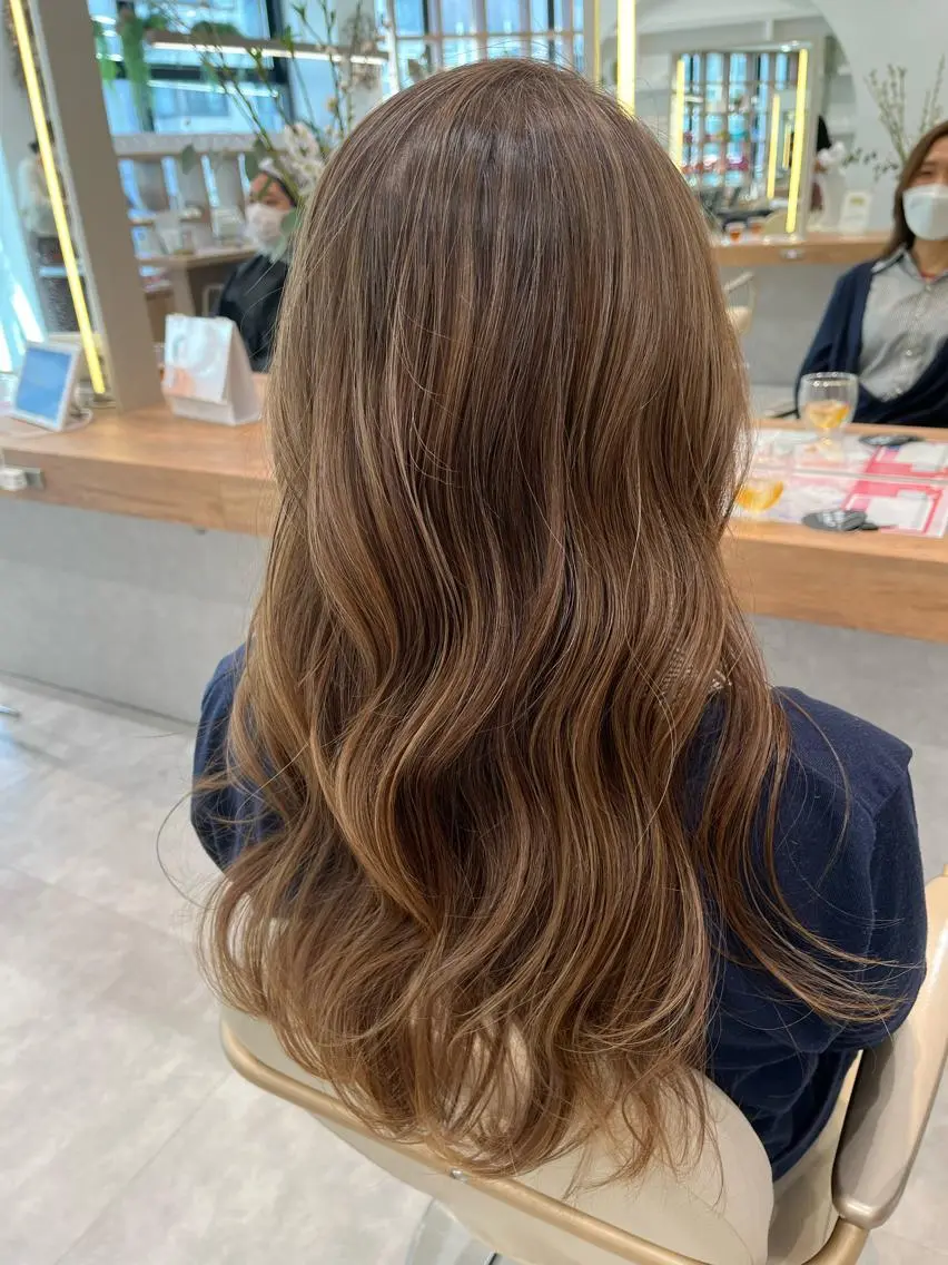 カラー ハイライトカラー 木野田 萌のヘアスタイル
