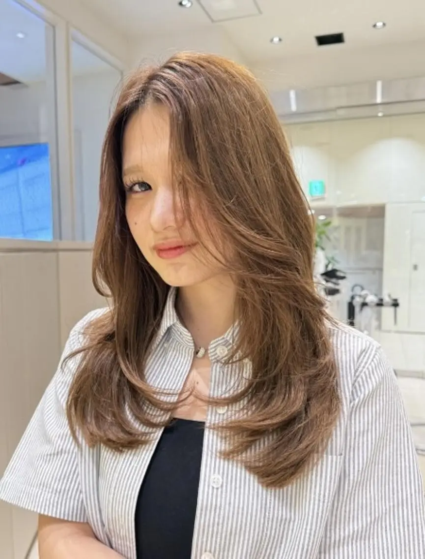 セミロング レイヤーカット 髪質改善/透明感 カラー/松尾美南海のヘアスタイル