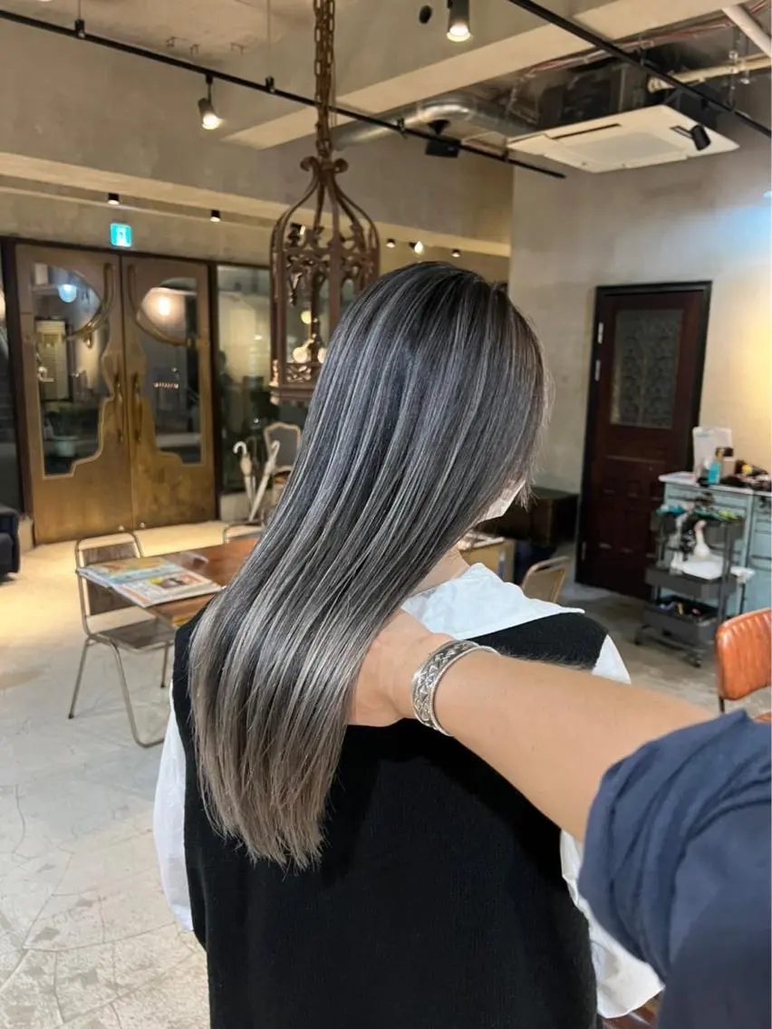 ロング カラー ヘアアレンジ バレイヤージュ レイヤーカット ヘアカラー トリートメント ヘアセット 美髪/透明感/レイヤ ーTATSUKI☘️のヘアスタイル