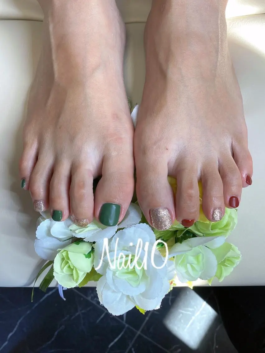 ネイル ラメ(グリッター) ラメグラデーション フットネイル Nail10 Kakoのネイルデザイン