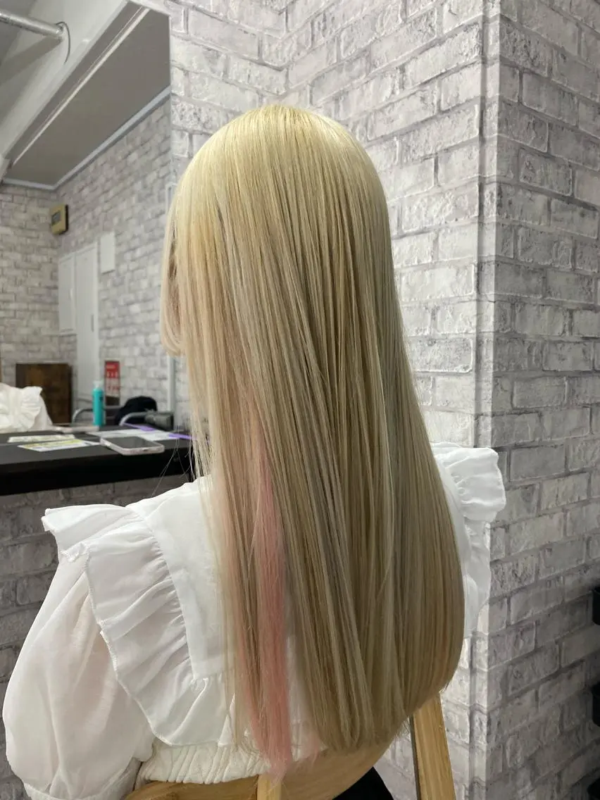 ロング カラー パーマ ヘアアレンジ メンズ キッズ ネイル マツエク・マツパ アイブロウ 抜きっぱなしブロンド ピンクカラー カラーマツエク エクステ 長さ出し ハイトーンNo.1 👩🏼NaGiSaのヘアスタイル