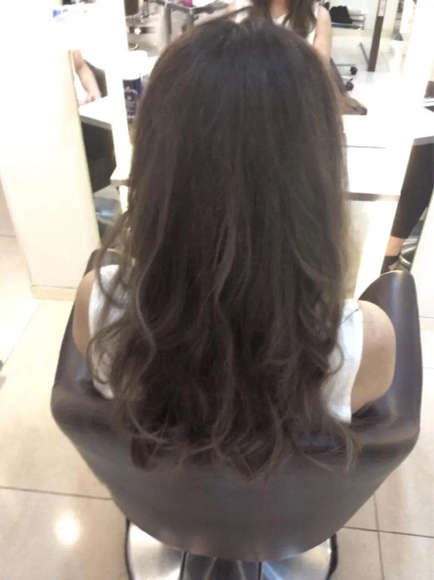 ロング カラー アッシュ グレージュ 似合わせ/代表 髪質改善/山田将大のヘアスタイル