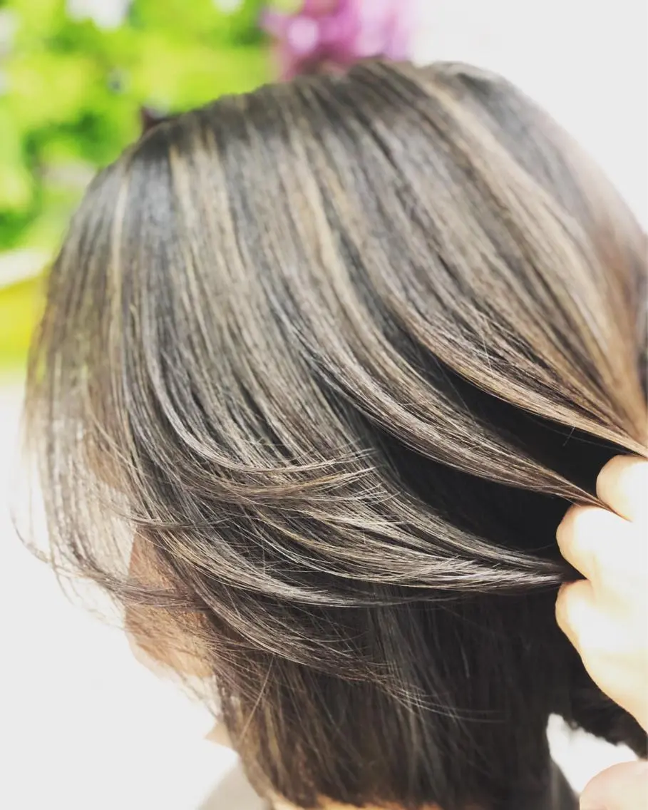 ミディアム カラー 岩下 葉平(店長)のヘアスタイル
