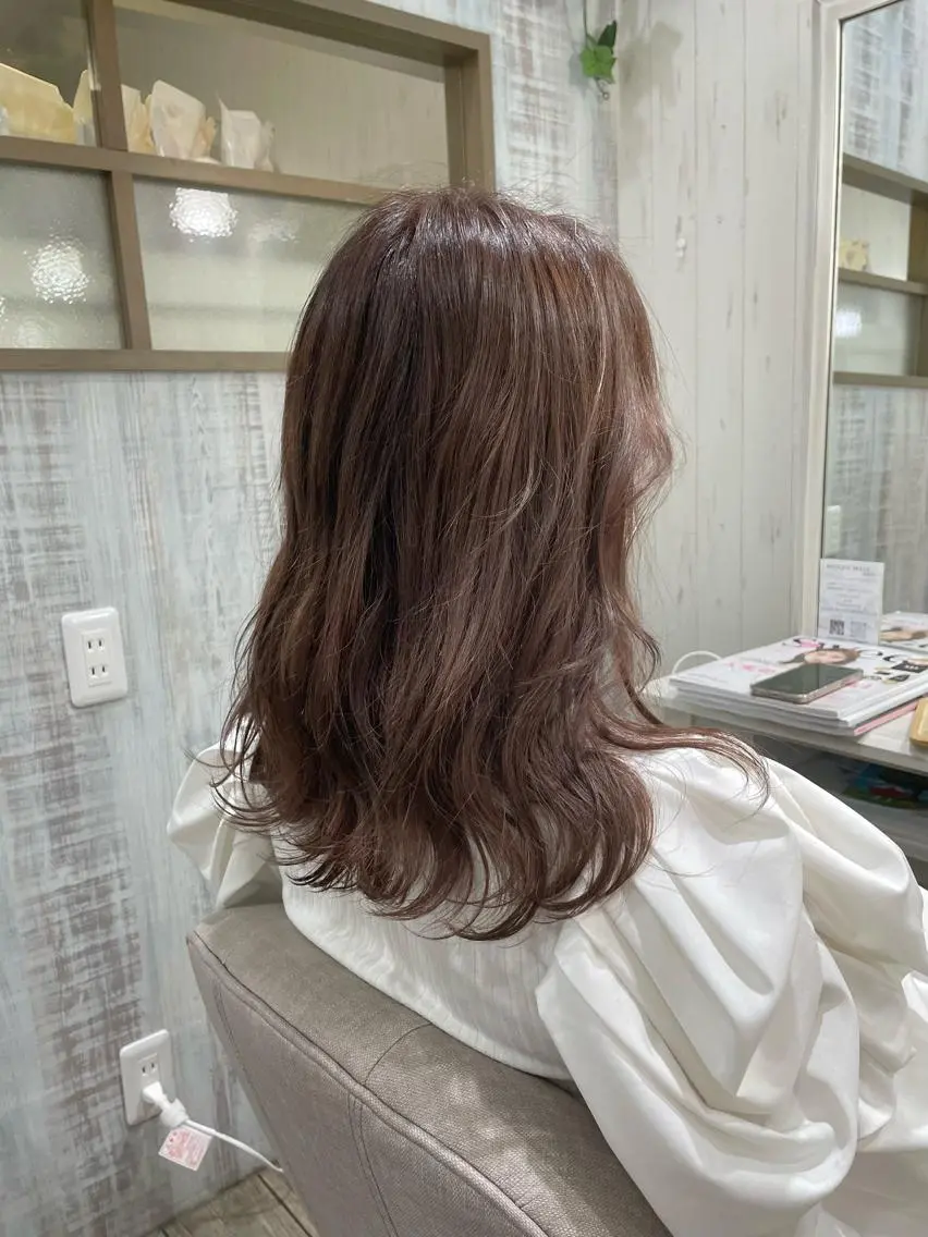 セミロング ネモトメイナ🌿 今月末で退職しますのヘアスタイル
