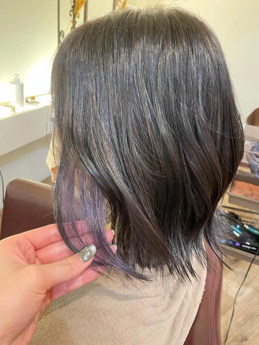 カラー 家下 愛梨のヘアスタイル