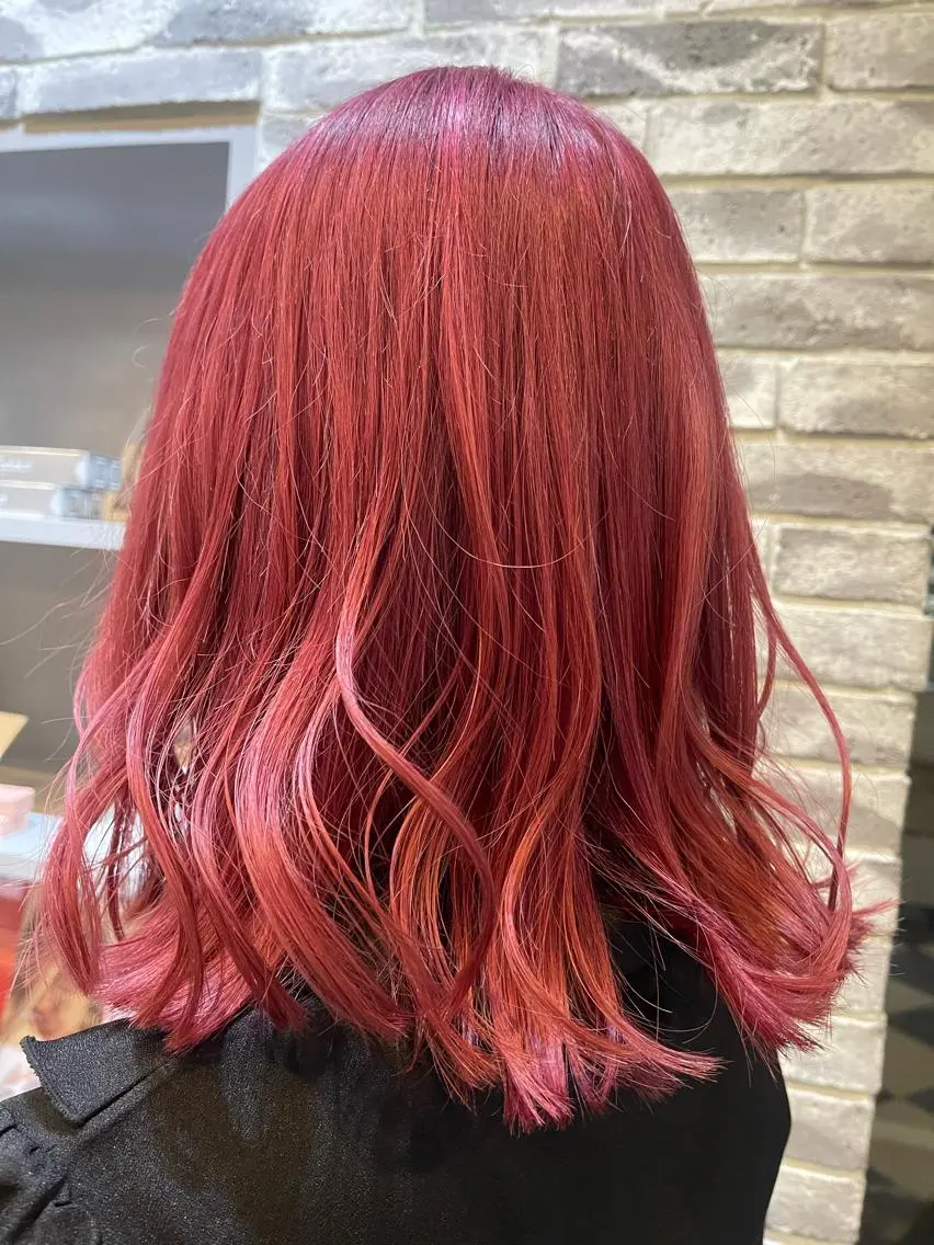 ミディアム カラー ブリーチ art-Lago 宮司のヘアスタイル