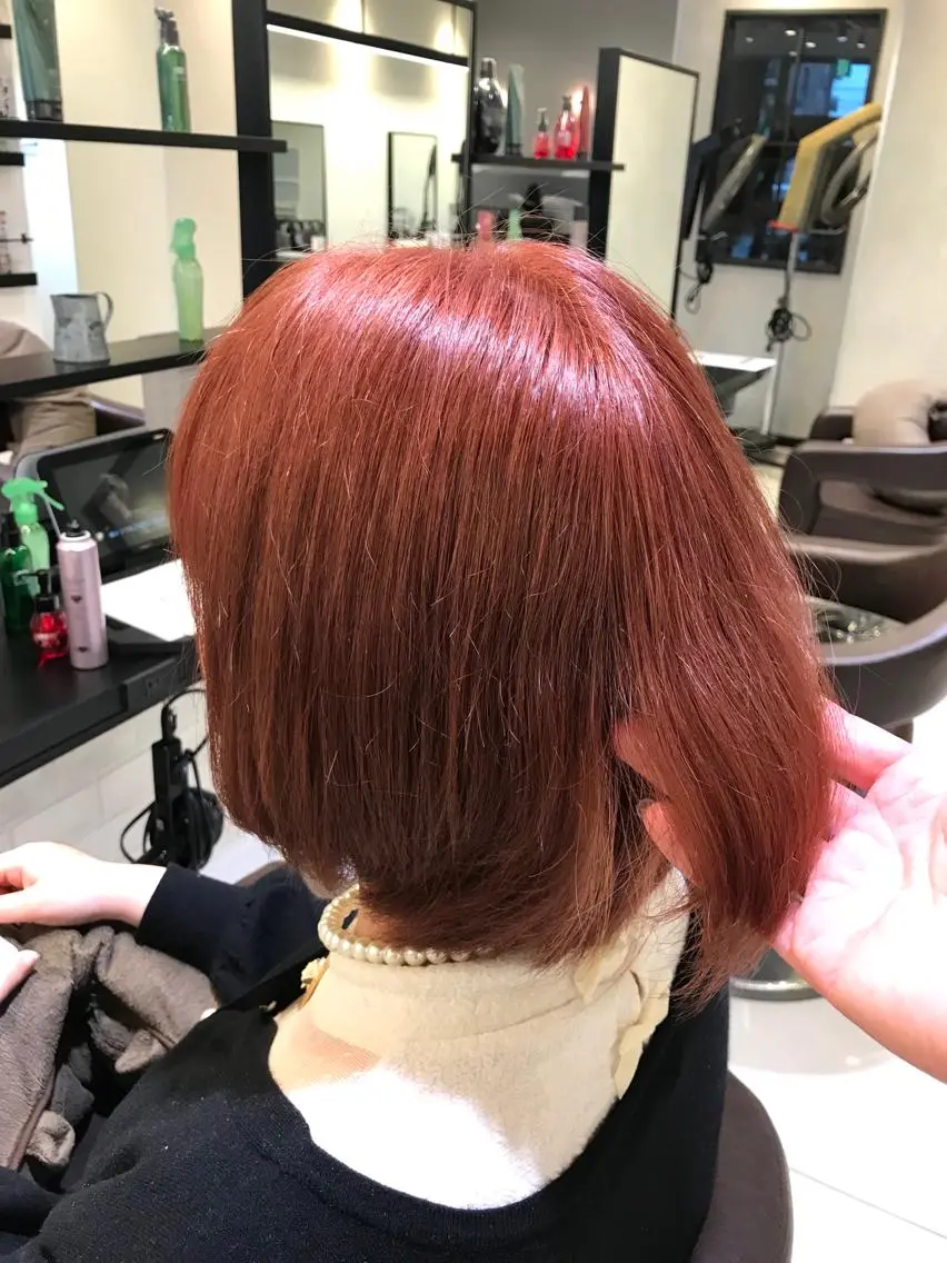 ミディアム カラー ベージュカラー ブリーチ ピンクカラー ピンクベージュ ボブ Renatus店長 金子裕美のヘアスタイル
