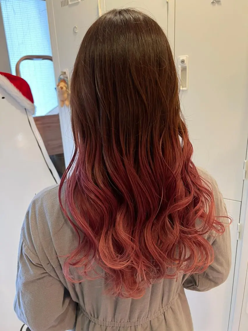 ロング カラー アディクシーカラー アクアカラー アッシュ バレイヤージュ ミストバング N° uairo 川崎店【ユアイロ】のヘアスタイル