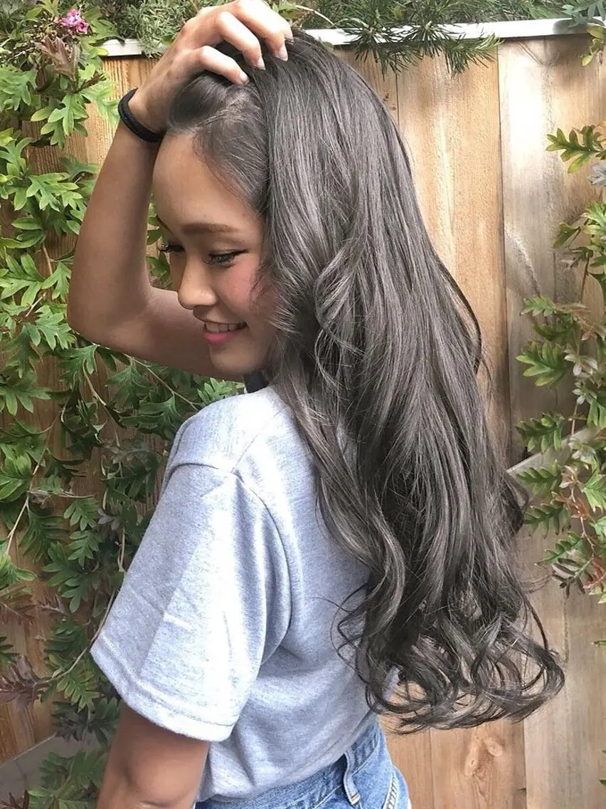 ロング カラー ヘアアレンジ Device ディバイスのヘアスタイル