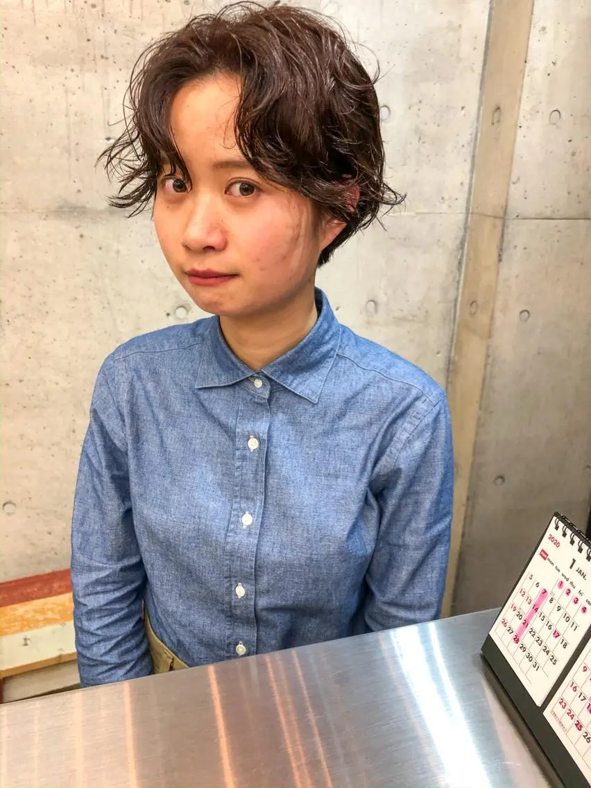 ショート カラー ベージュカラー ピンクカラー ピンクベージュ ショートヘア カット ヘアカラー トリートメント センスをお届けします 大谷将生infpのヘアスタイル