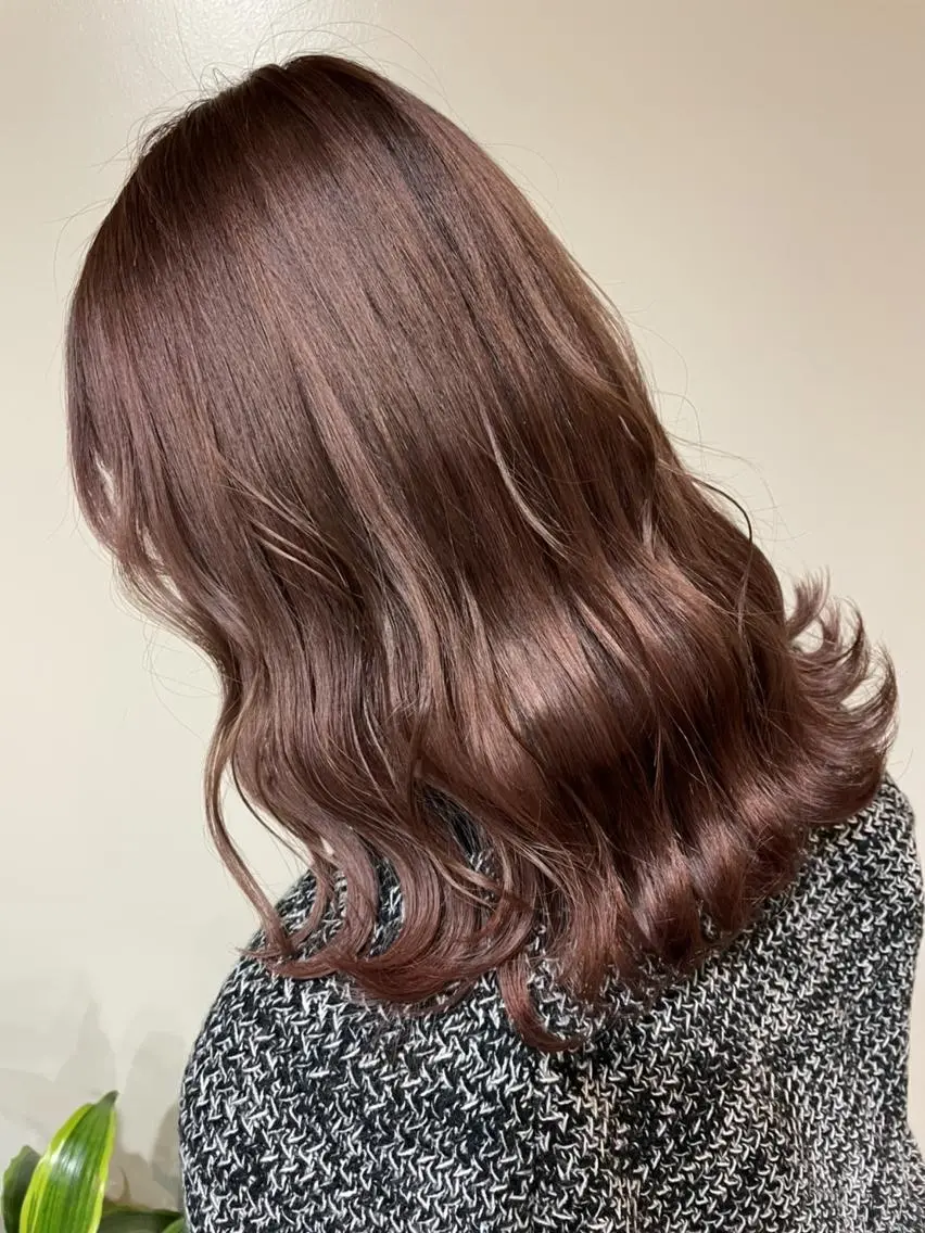 カラー セミロング ブラウンカラー ピンクカラー ピンクブラウン ヘアカラー トリートメント ハイトーン得意😍 Lumiereのヘアスタイル
