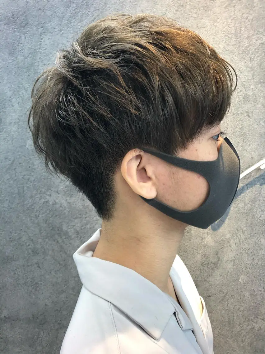 メンズ メンズブリーチ Noyヨシモト ヒロトのヘアスタイル