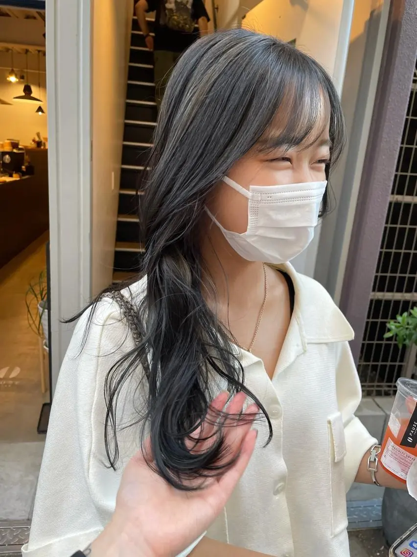 ロング カラー やまさきえりこ ニュアンスパーマのヘアスタイル