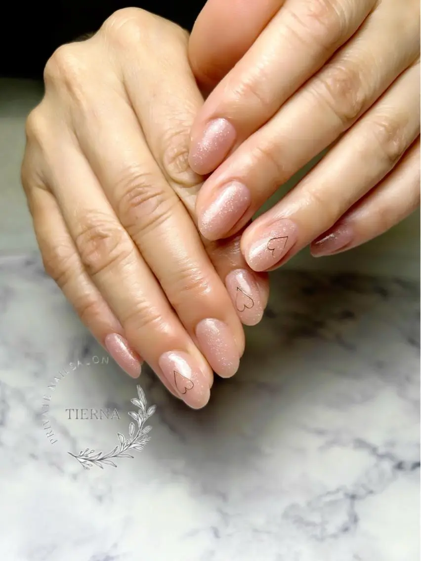 ネイル ゴールド ハート キラキラネイル ピンク 【ティエルナ】 えつこのネイルデザイン