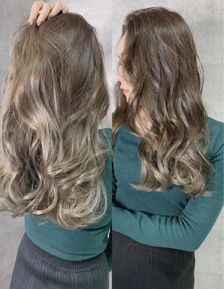 セミロング カラー _WHITE 高槻のヘアスタイル