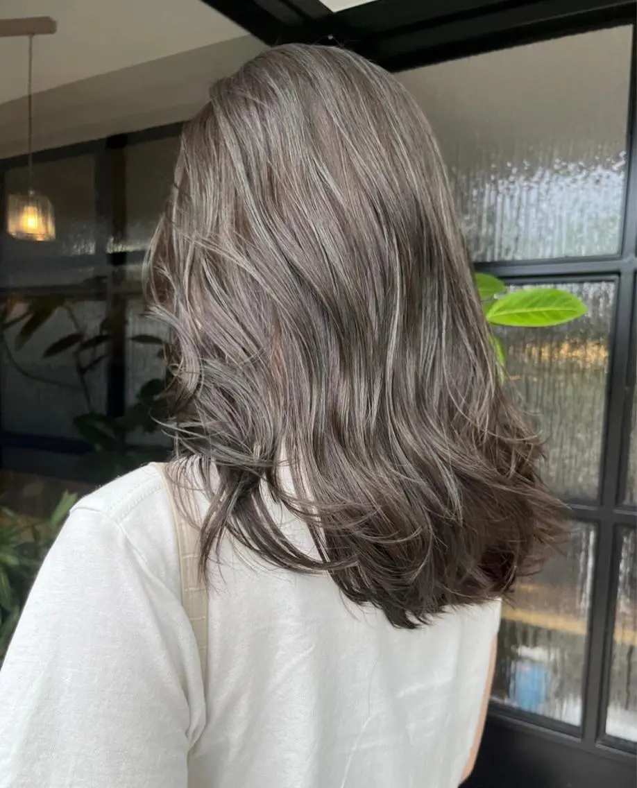 ロング カラー ブリーチ 透明感カラー ハイライトカラー ハイライト ヘアカラー 透明感🤍色気カラー /maiのヘアスタイル