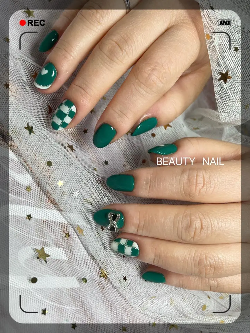 ネイル Moonstone Salonのネイルデザイン