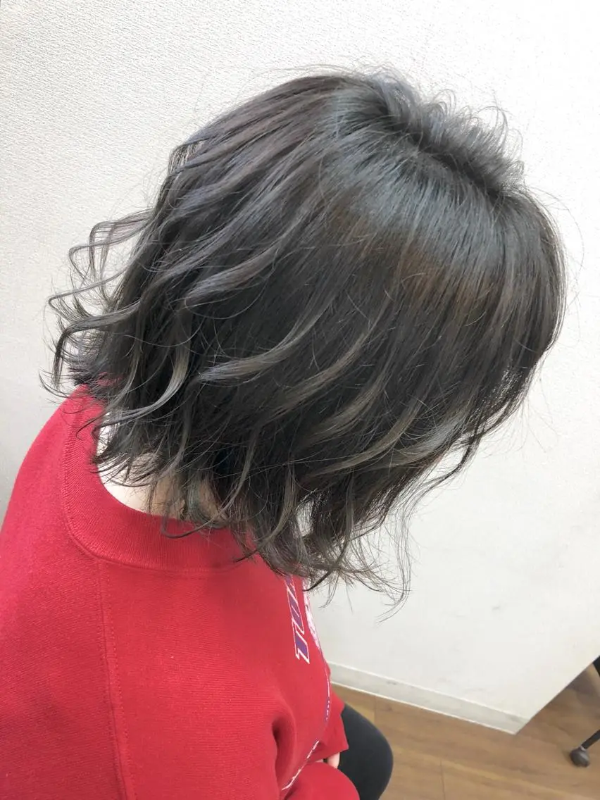 ショート カラー SHIORI💜口コ ミNo.1艶カラーのヘアスタイル