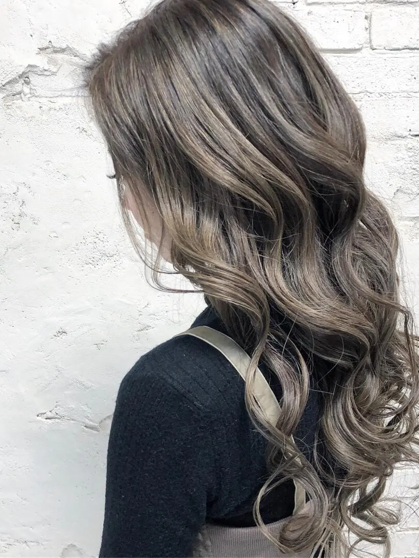 ロング カラー アディクシーカラー welring hair salonのヘアスタイル
