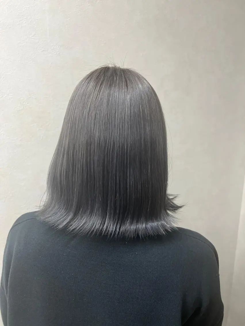 ミディアム カラー バレイヤージュ ブリーチ ケアブリーチ ダブルカラー イヤリングカラー カット ヘアカラー 🌷かわばた めい🌷のヘアスタイル