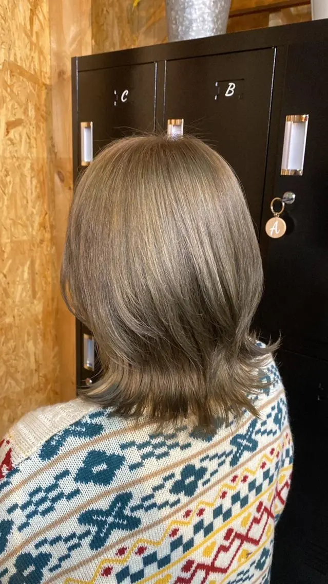 ミディアム 💕モテベージュ 🧡NANAKO🧡のヘアスタイル