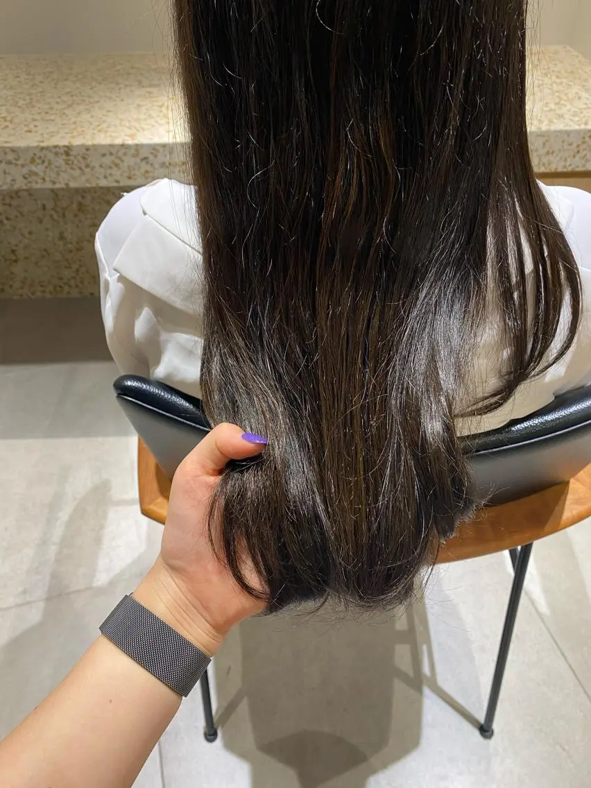 ロング カラー グレージュ オリーブグレージュ オリーブグレー three.大手前 田井 綾乃のヘアスタイル