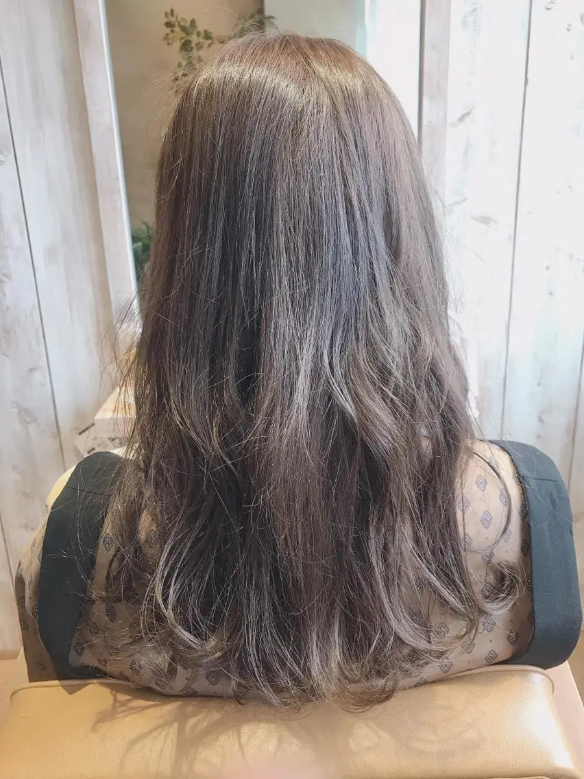 ロング CHIC 岩下真衣のヘアスタイル