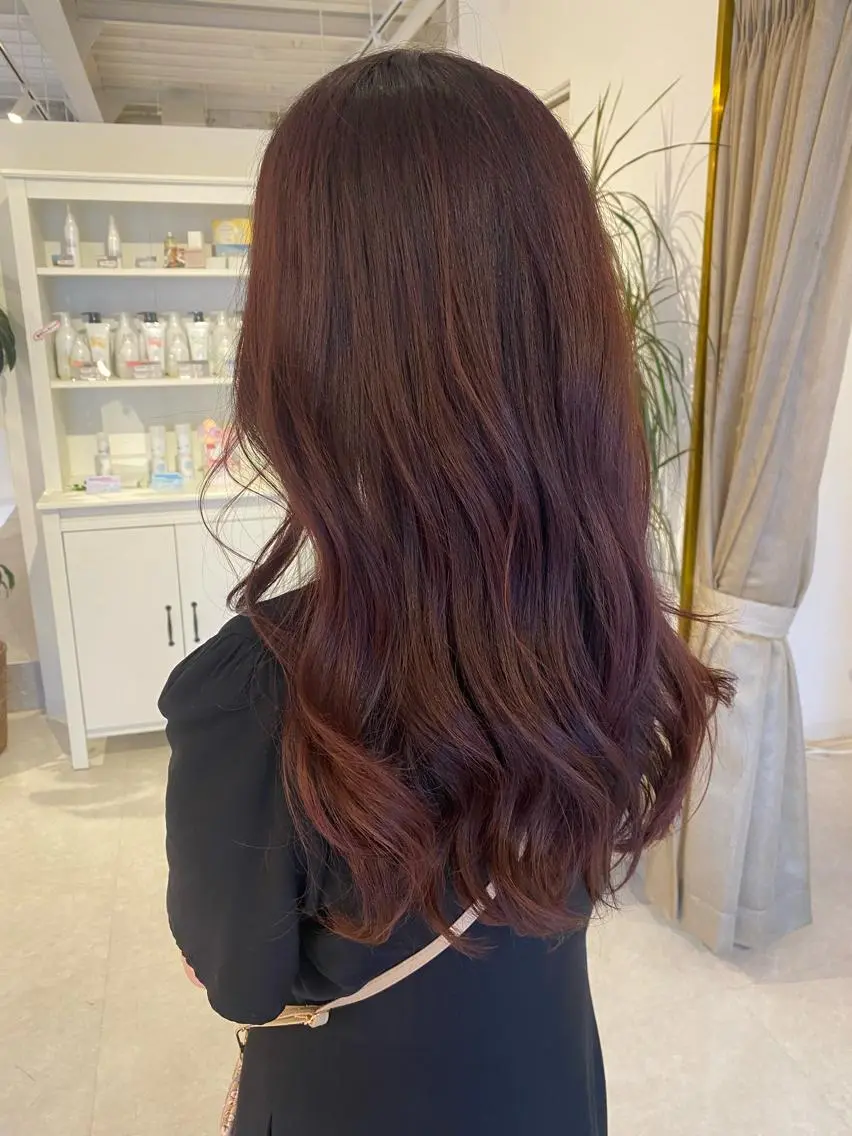 ロング カット ヘアカラー トリートメント 梛木 唯のヘアスタイル
