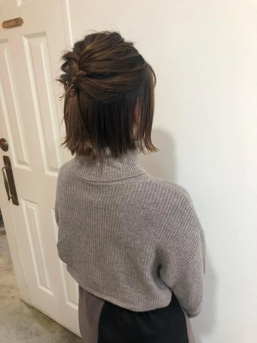 ショート ヘアアレンジ ヘアセット MIOベージュカラー 柔らかいカラーのヘアスタイル