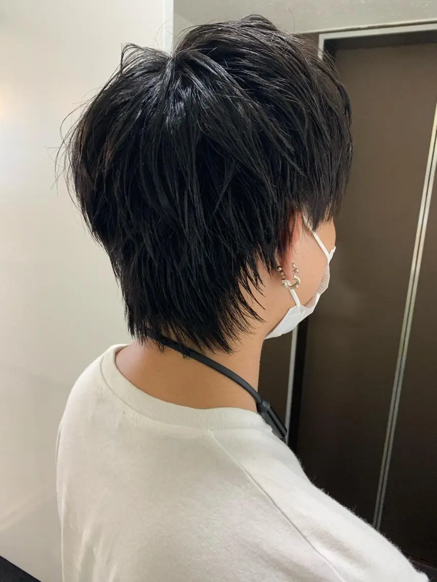 ショート カラー メンズ メンズウルフカット ウルフカット 【S.BROOM】 店長　西川徹のヘアスタイル