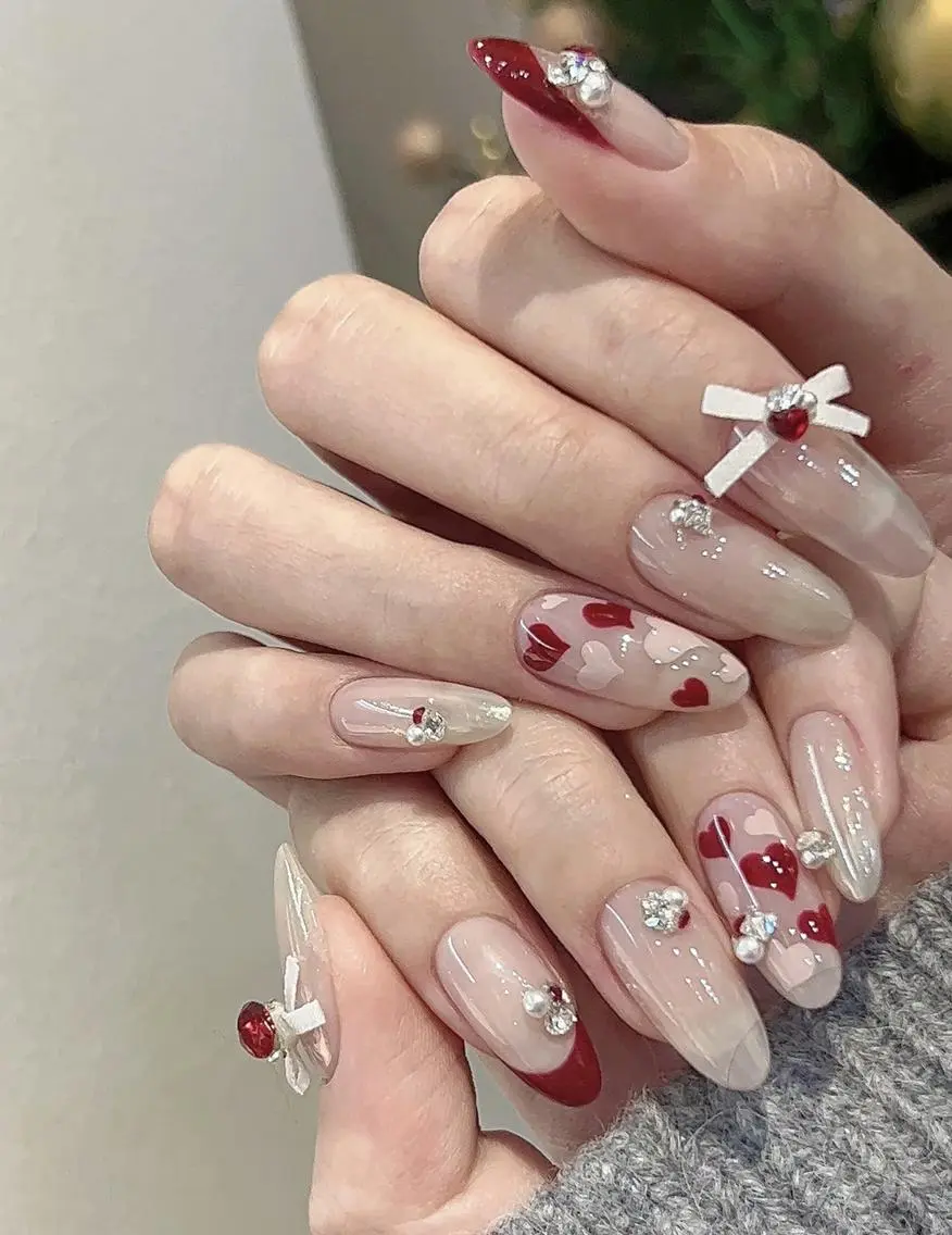 ネイル ハート キラキラネイル バレンタイン ハンドネイル ハンドケア 🍑 momo_nailのネイルデザイン
