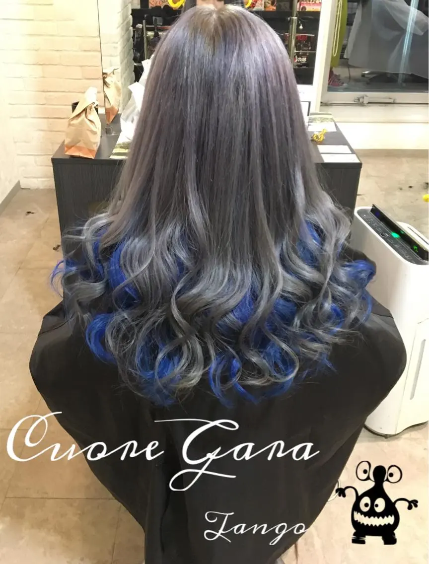 ロング カラー ブルーカラー シルバー 💓シールエクステ ルミエールのヘアスタイル