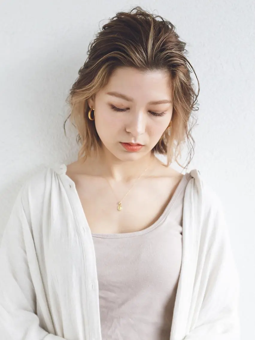 ミディアム 柳下 涼のヘアスタイル