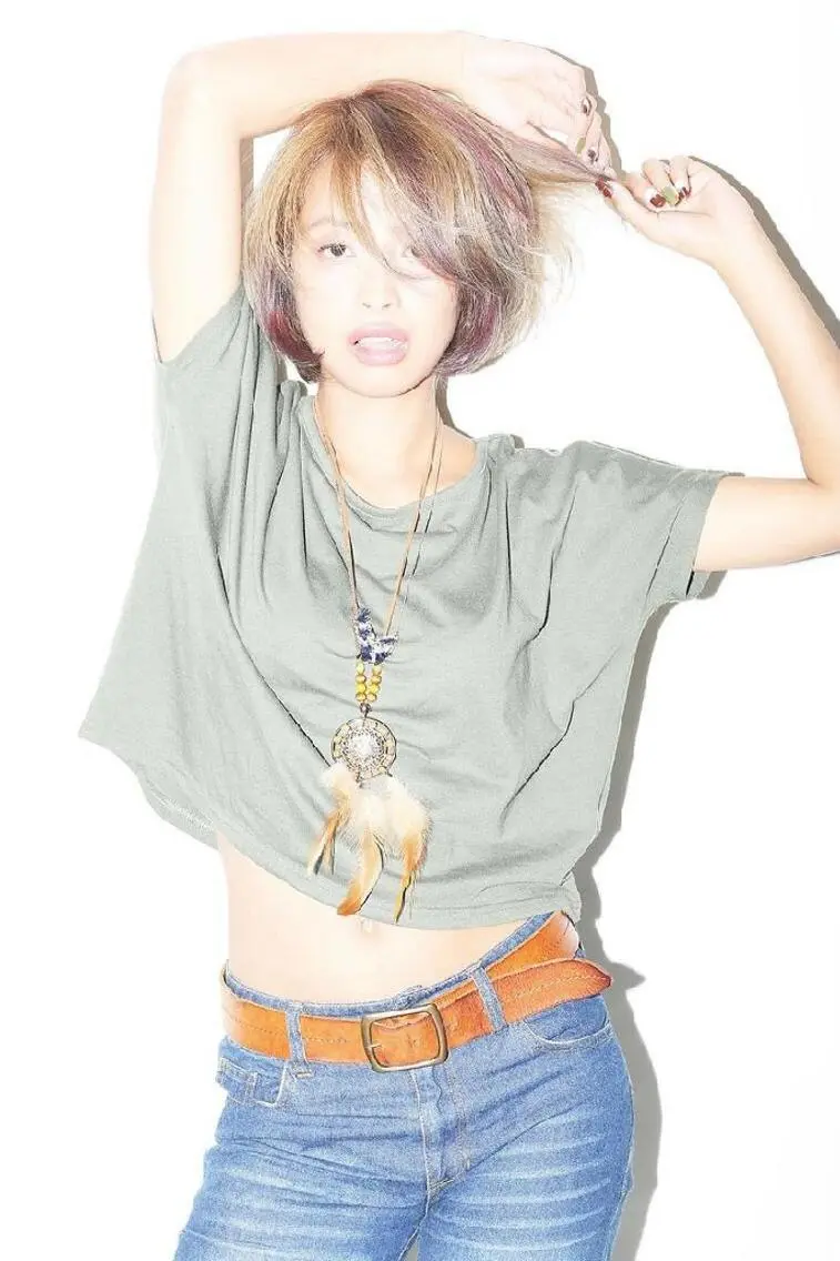 ミディアム 平川 直子のヘアスタイル