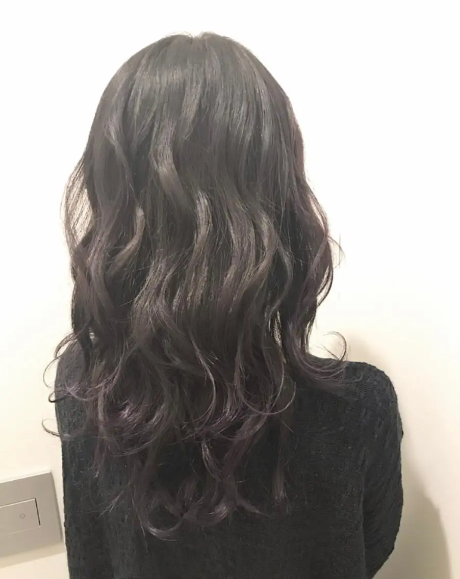 セミロング カラー ブリーチ パープルカラー mayo 🐄🌈のヘアスタイル