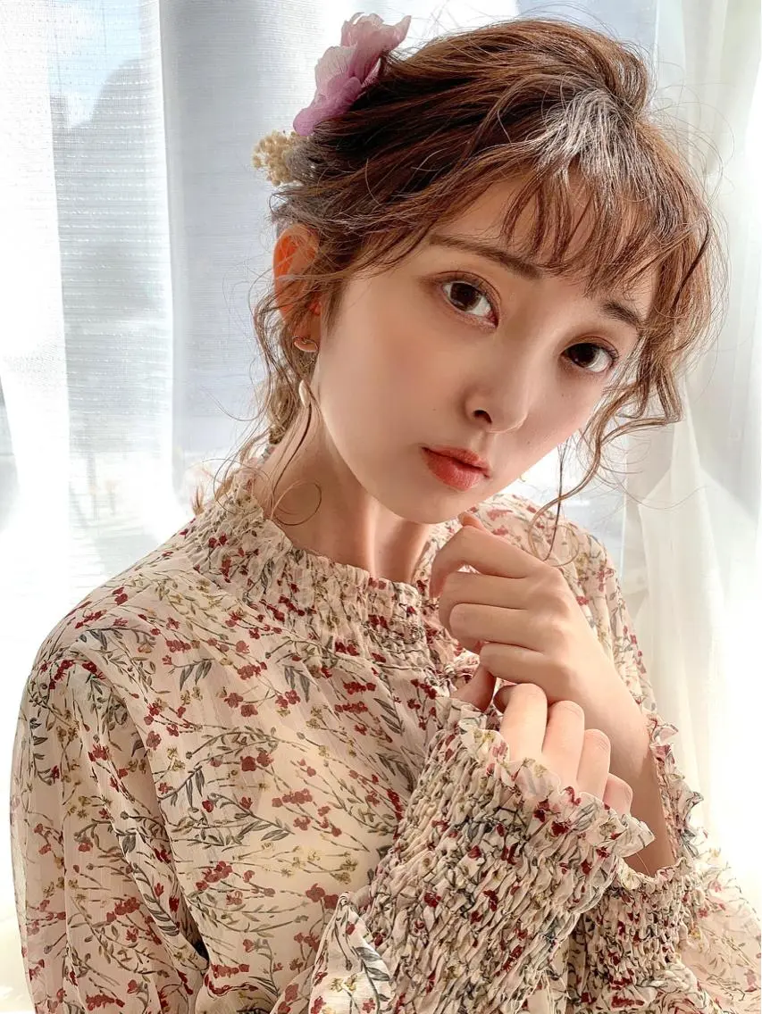 ミディアム ヘアアレンジ TAKAHASHI LEAPSのヘアスタイル