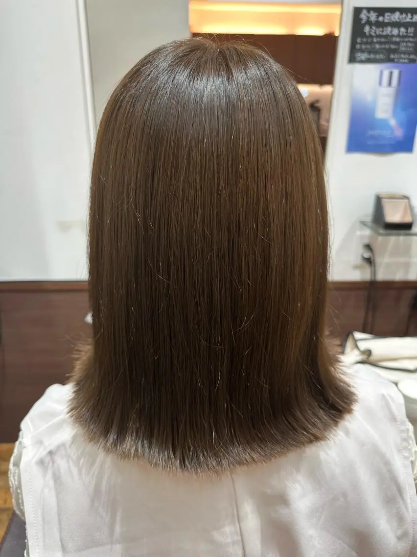 ミディアム カット レディースカット SHIORIのヘアスタイル