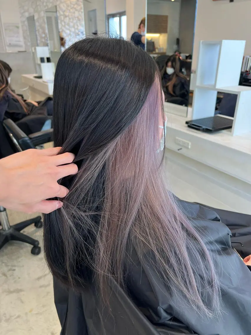 セミロング カラー インナーカラー トリートメント ヘアカラー Miloc那覇久茂地 Aino【髪質改善】のヘアスタイル