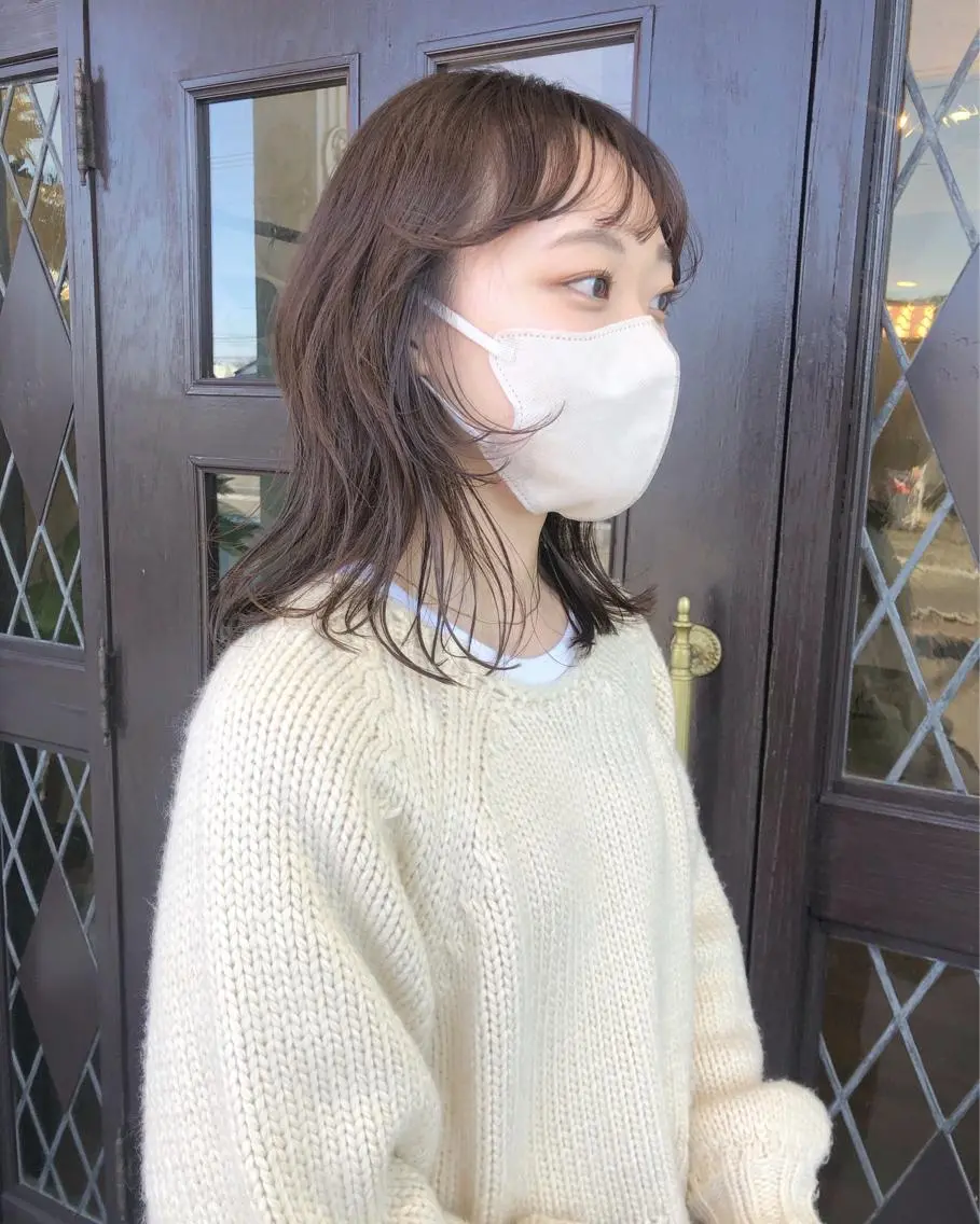 ロング カラー グレージュ ラベンダーカラー ラベンダーグレージュ ラベンダーグレー 顔まわりレイヤー カット ヘアカラー トリートメント 江原 彩華のヘアスタイル