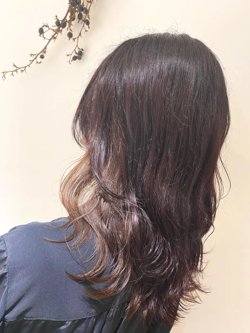 セミロング カラー ヘアカラー ベージュ指名No1 加賀詩織のヘアスタイル