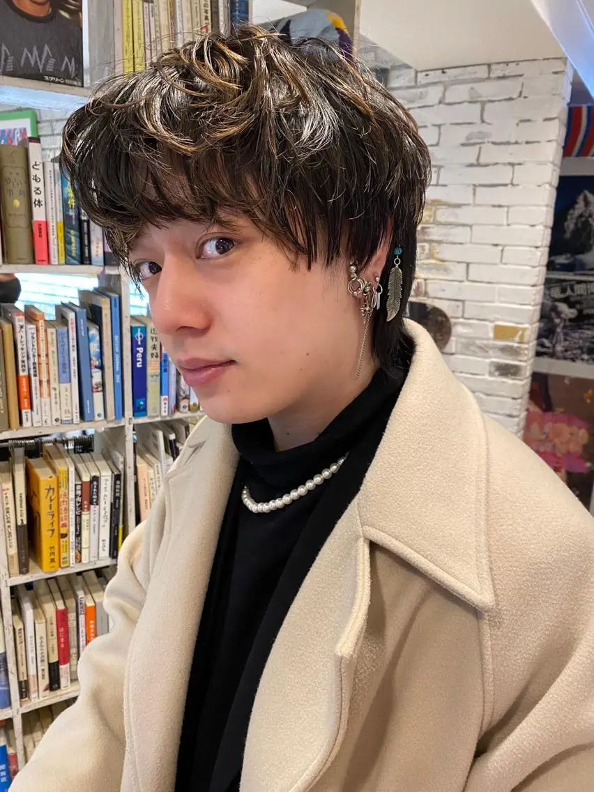 ヘアアレンジ メンズ メンズウルフカット ウルフカット Moca 〰️のヘアスタイル