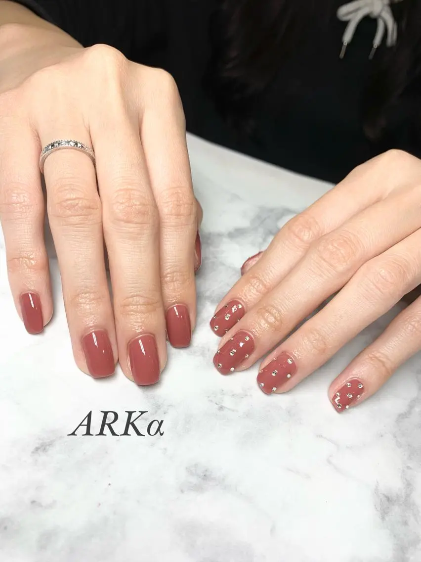 ミディアム ネイル ハンドネイル Nailsalon ARKαのネイルデザイン
