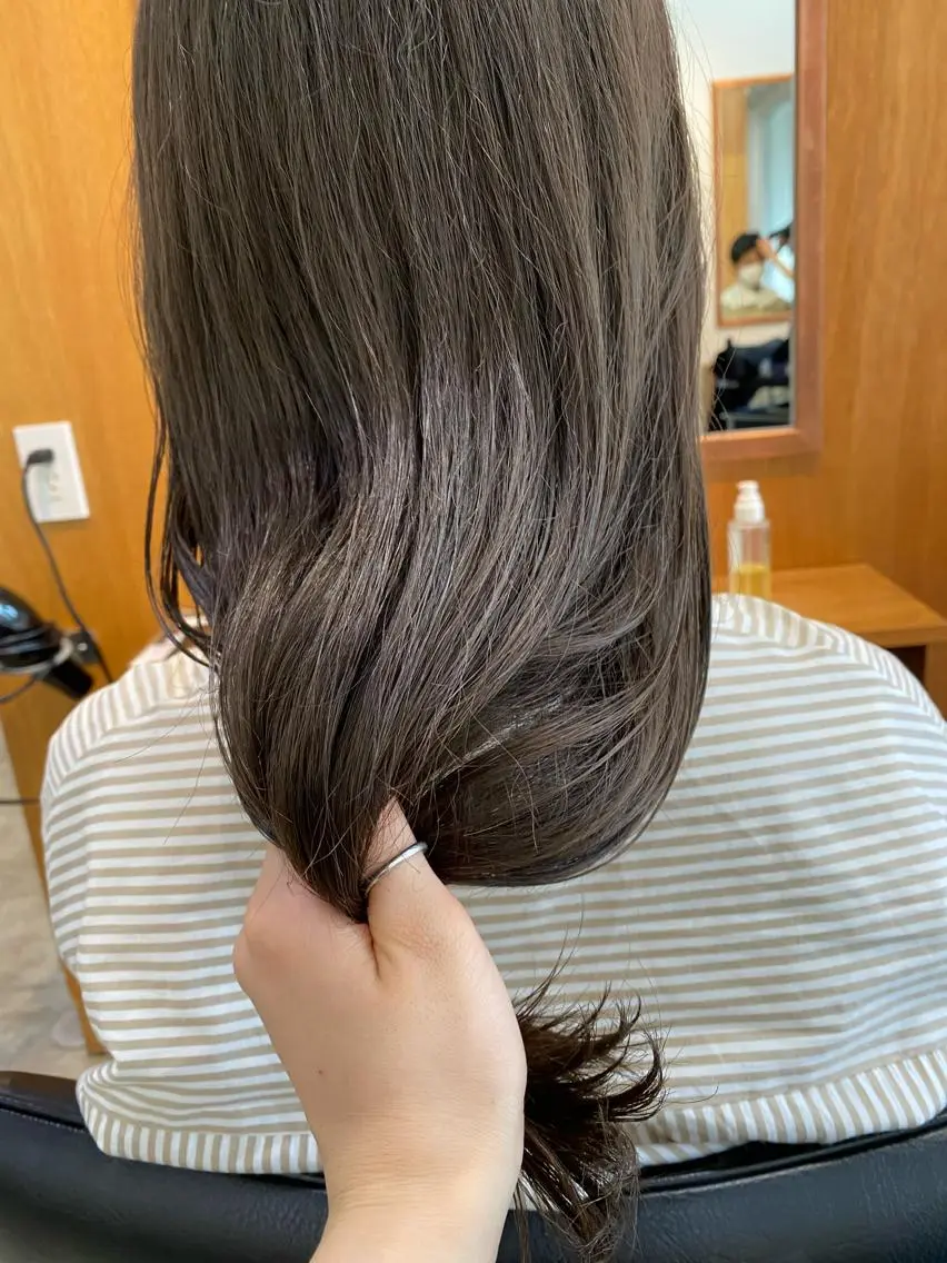 ミディアム カラー 砂原 ひよりのヘアスタイル