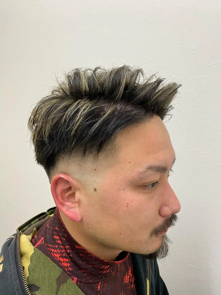 メンズ フェードカット メンズハイライト スキンフェード 田中 裕也のヘアスタイル